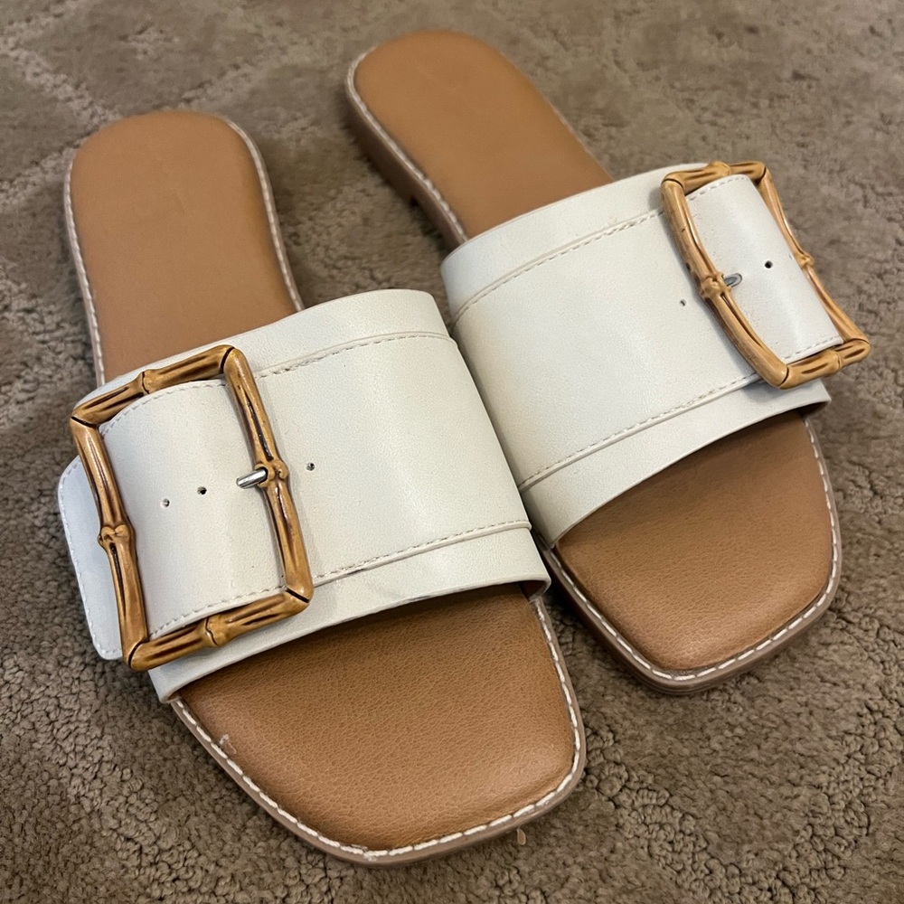 Universal Thread Cream Slide Sandals with Gold Buckle